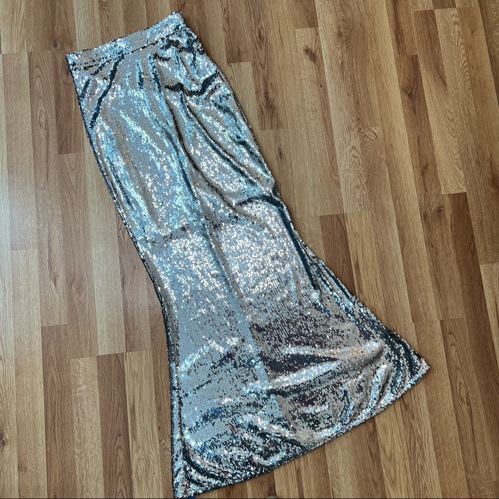 Tiger Mist fluted silver sequin maxi skirt, S
